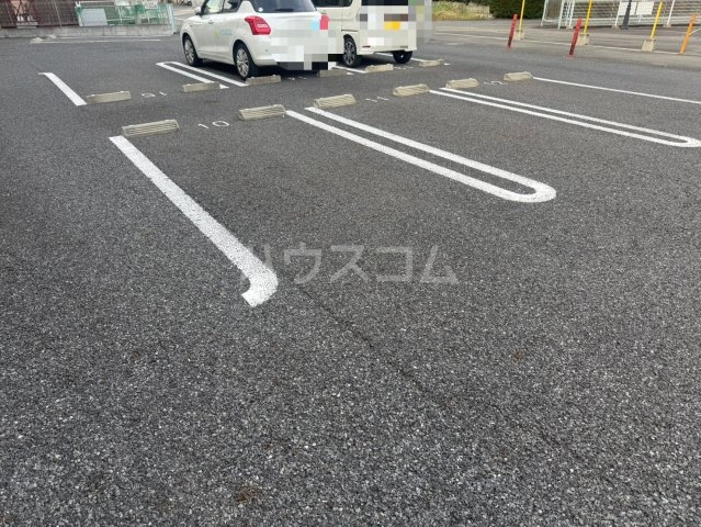 3/4 駐車場