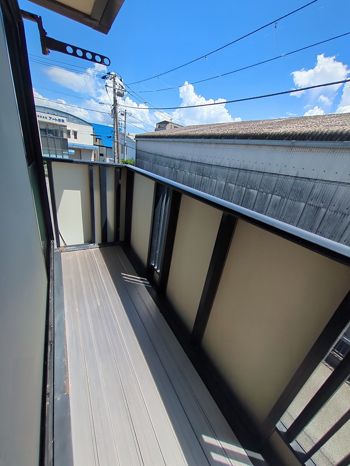 13/17 バルコニー