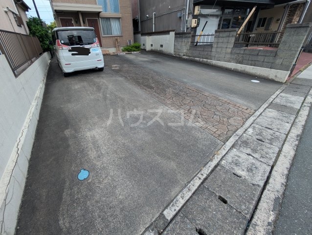 26/30 駐車場