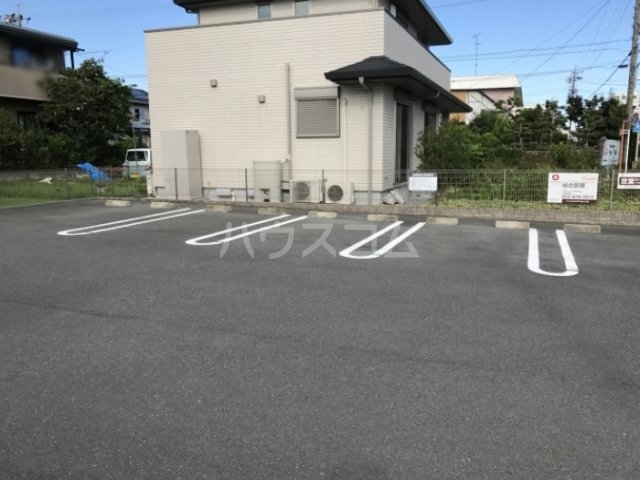 14/19 駐車場