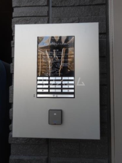 14/19 エントランス