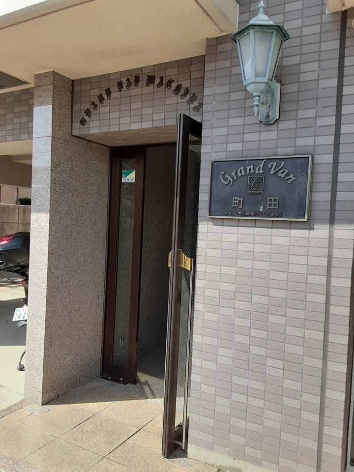 29/30 エントランス