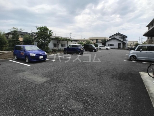 15/16 駐車場