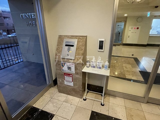 25/30 エントランス