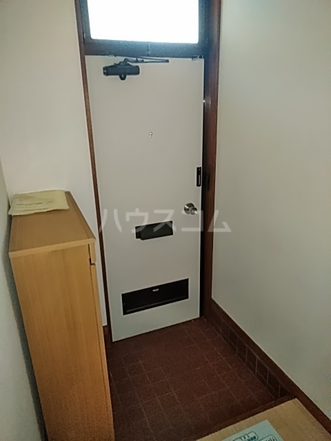 16/26 エントランス