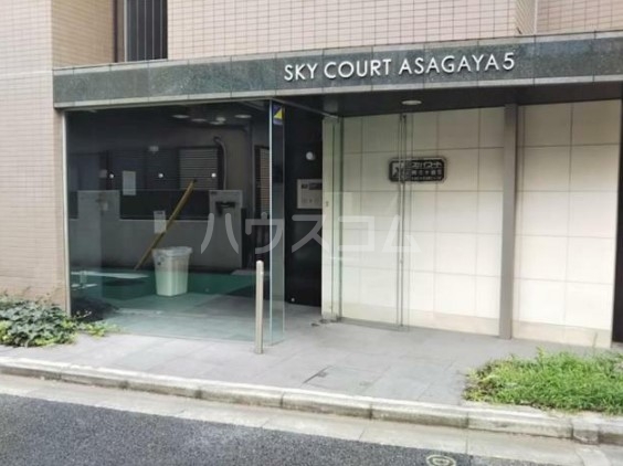 20/26 エントランス