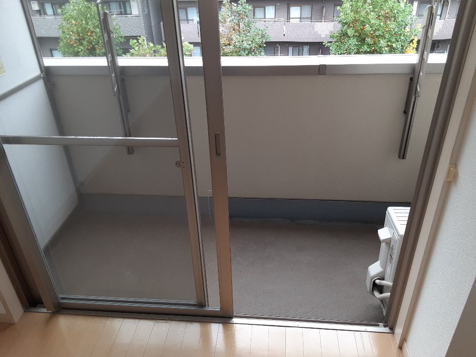 20/30 バルコニー