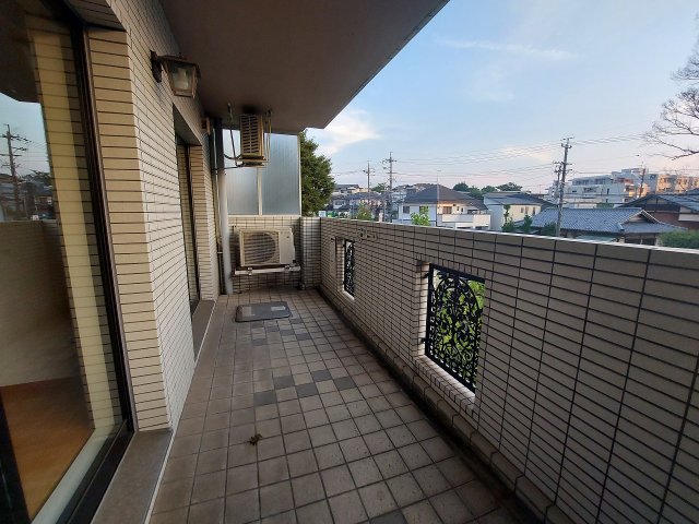 13/30 バルコニー