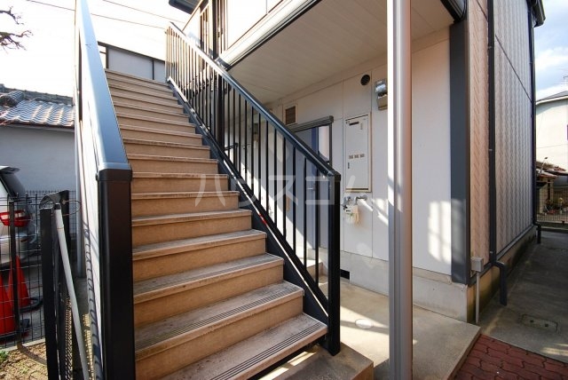 14/23 エントランス