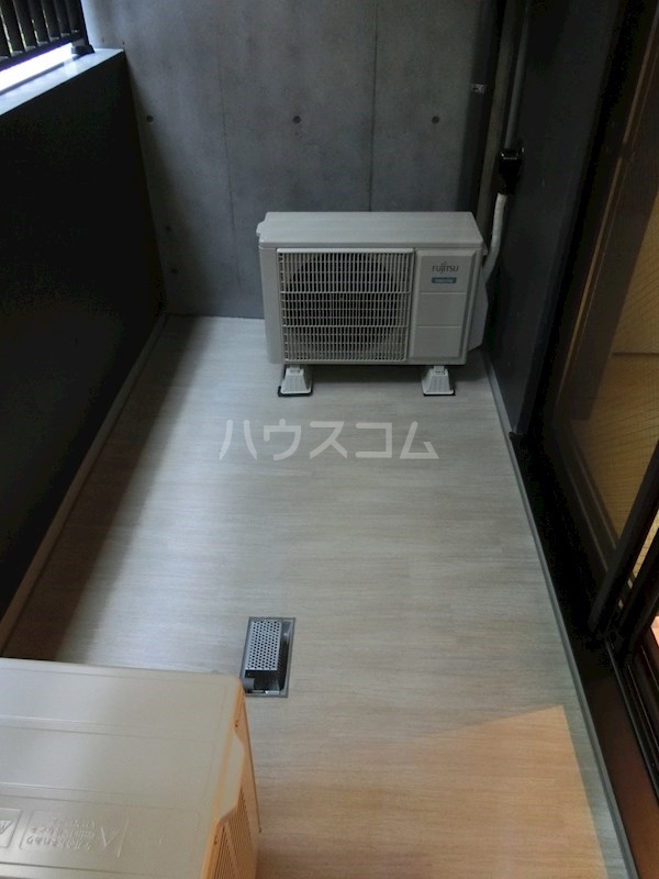 20/30 バルコニー