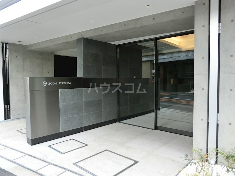 26/30 エントランス