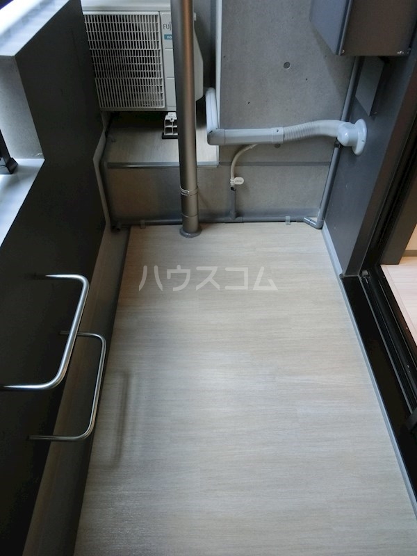 21/30 バルコニー