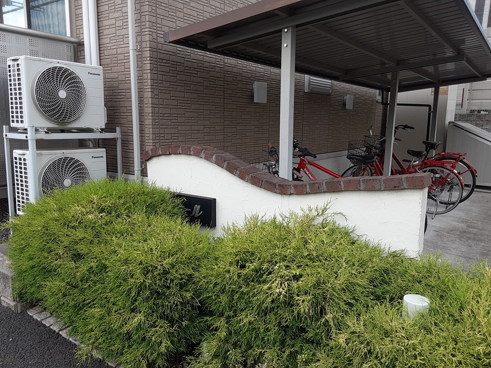 25/28 エントランス