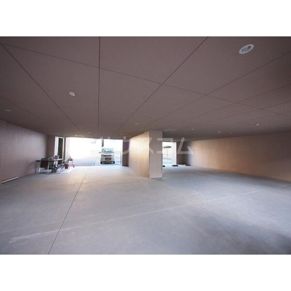 13/21 エントランス