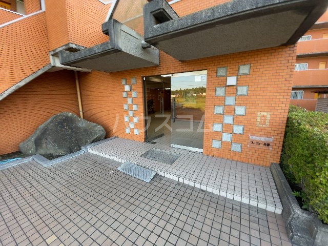 17/20 エントランス