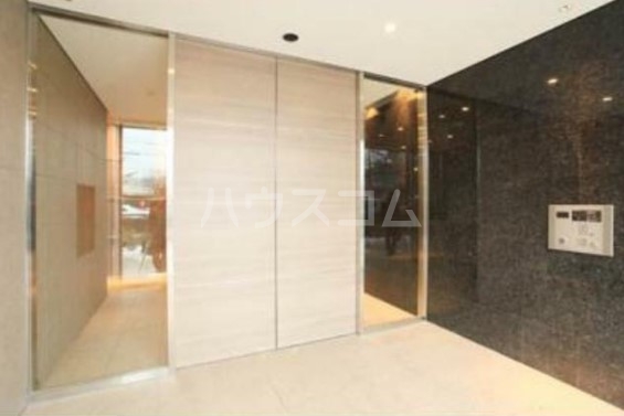 17/21 エントランス