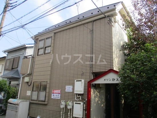 13/18 エントランス