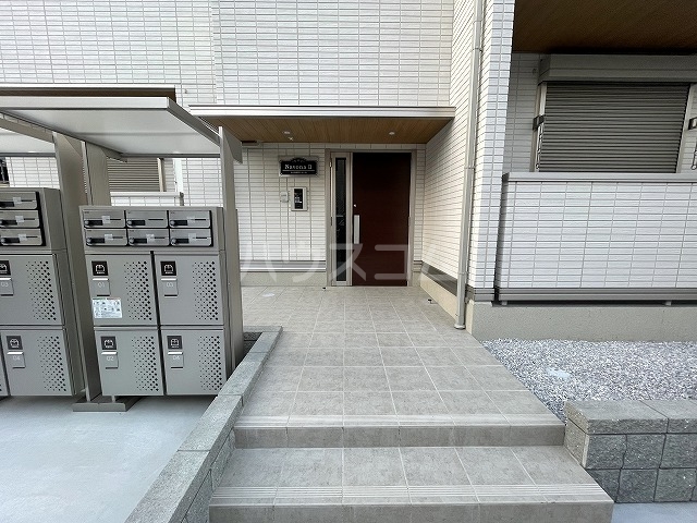 21/24 エントランス