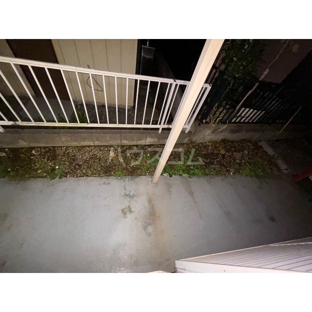 17/23 バルコニー