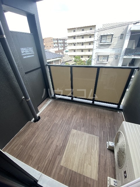 21/30 バルコニー