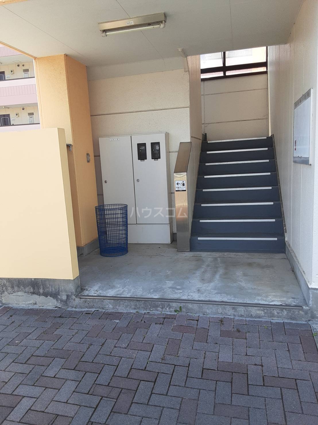 4/8 エントランス