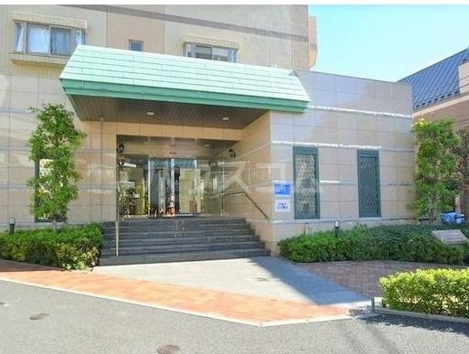 20/23 エントランス