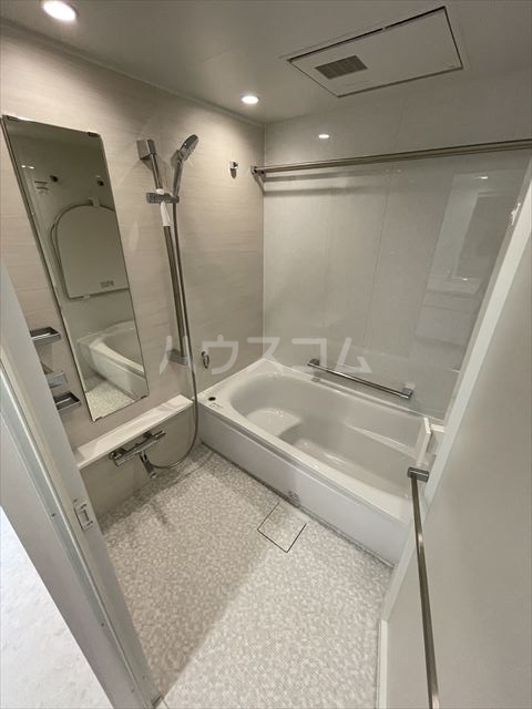 17/30 浴室