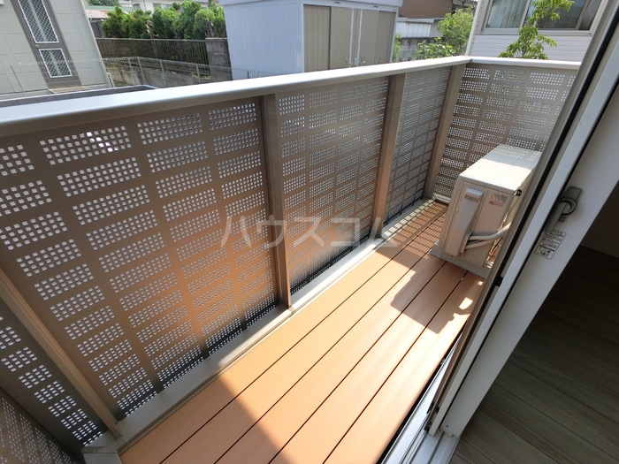 15/22 バルコニー