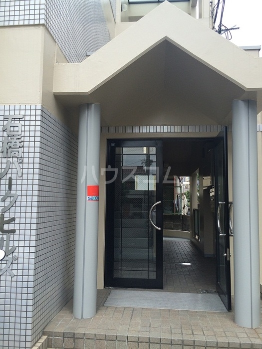 14/19 エントランス