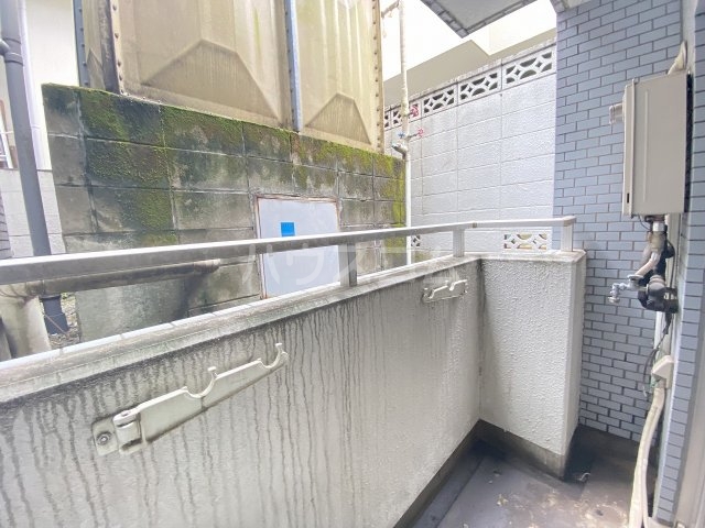 15/23 バルコニー