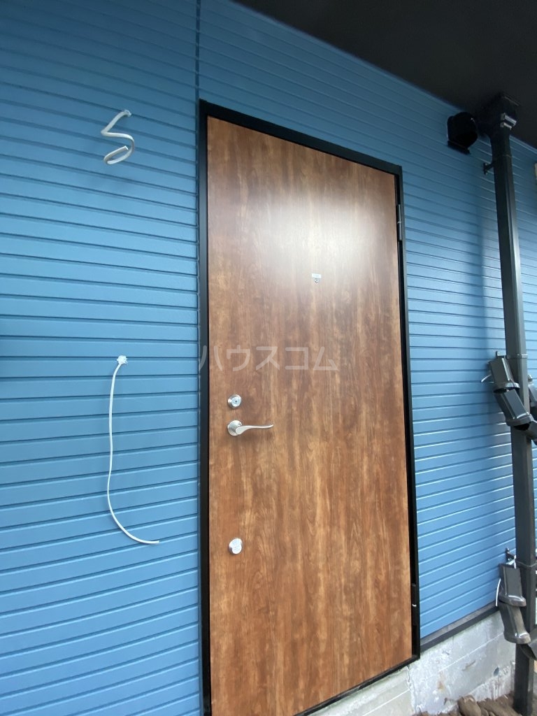 28/30 エントランス