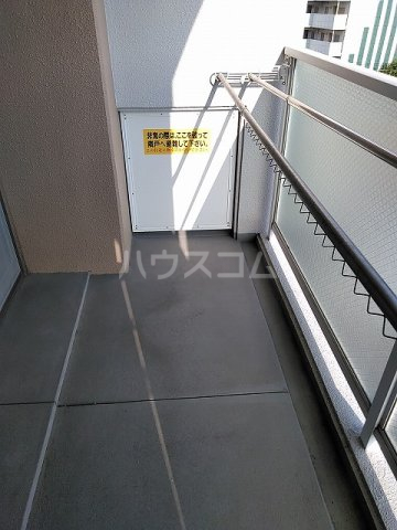 23/30 バルコニー