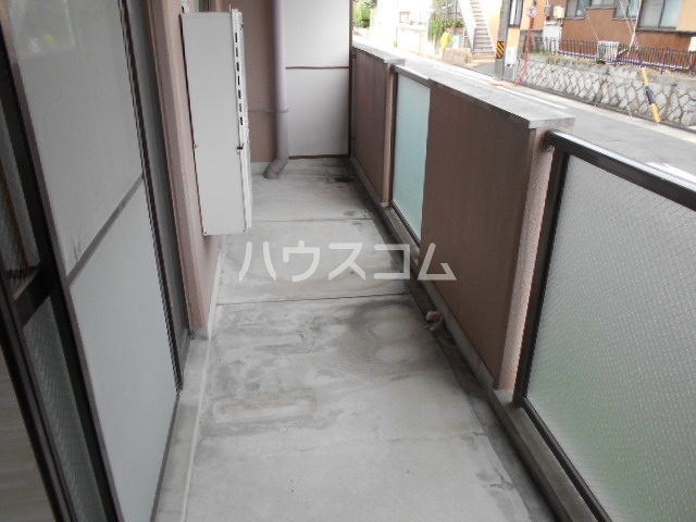 16/23 バルコニー