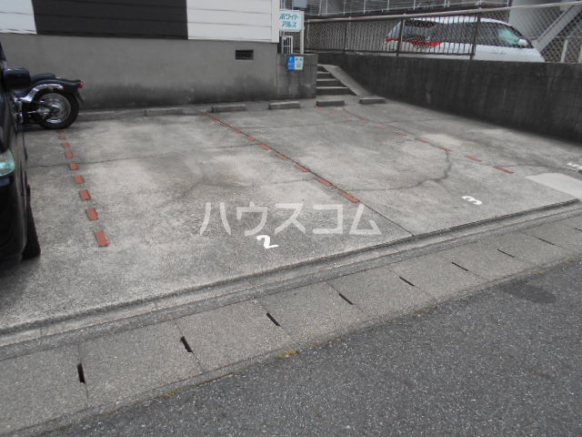 3/5 駐車場