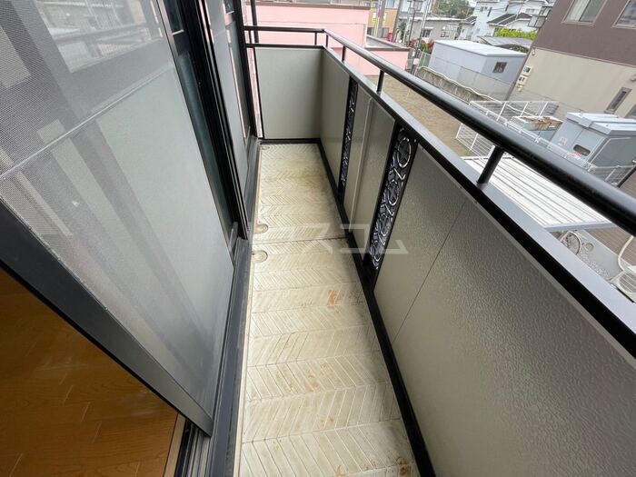 13/28 バルコニー