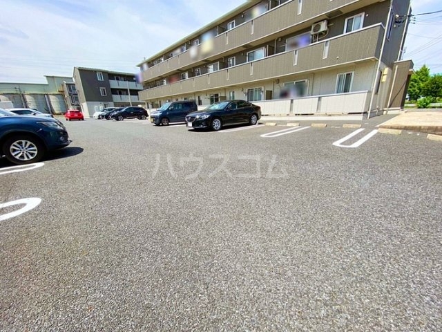 18/24 駐車場