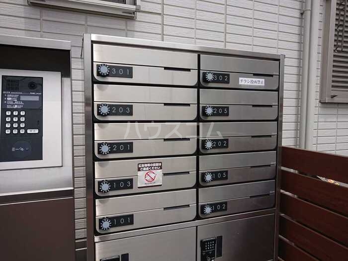 15/16 エントランス