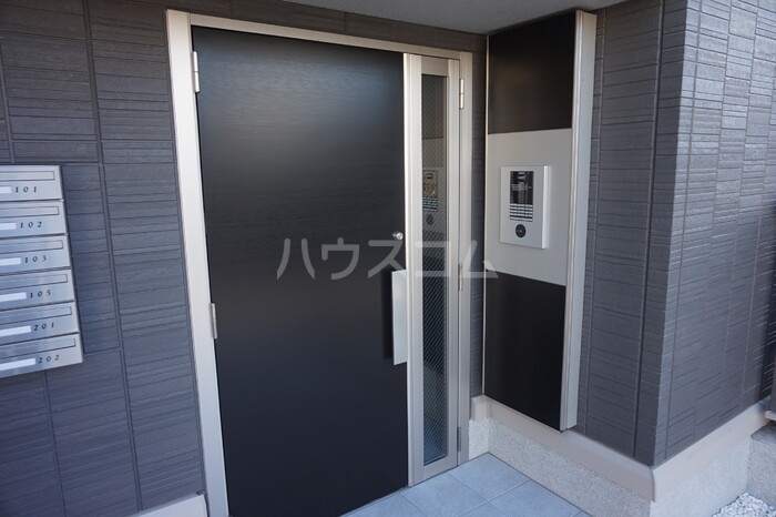 20/24 エントランス