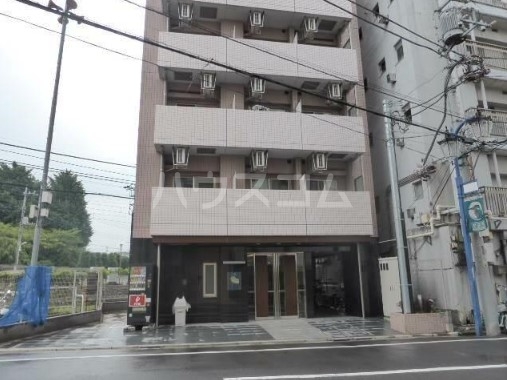 14/20 エントランス