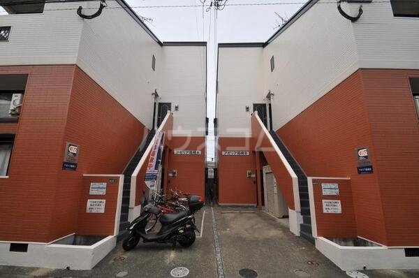 14/22 エントランス