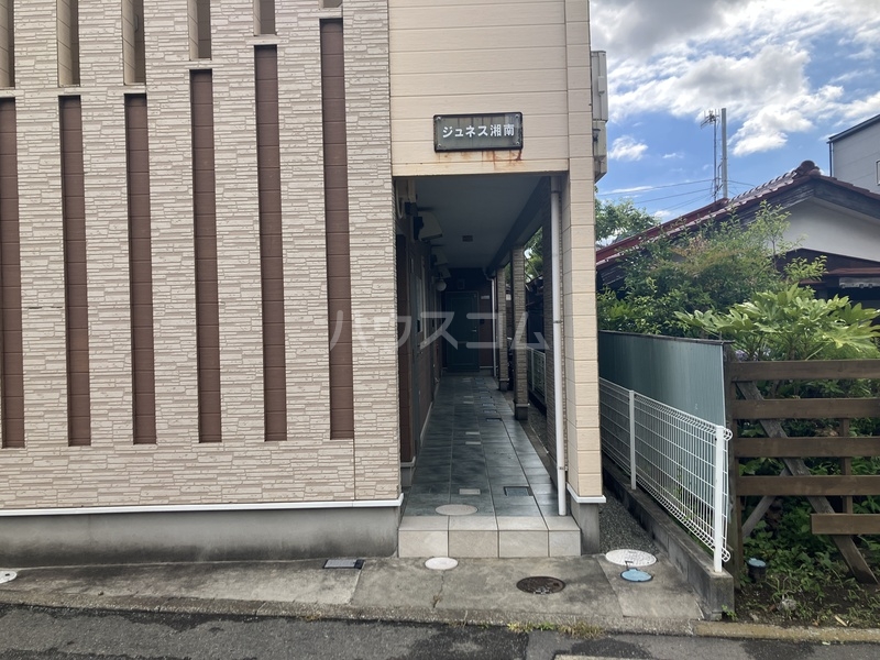 13/23 エントランス