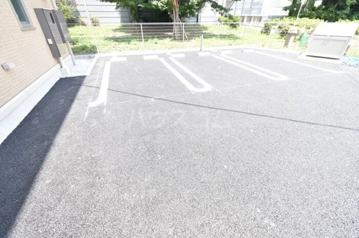 18/19 駐車場