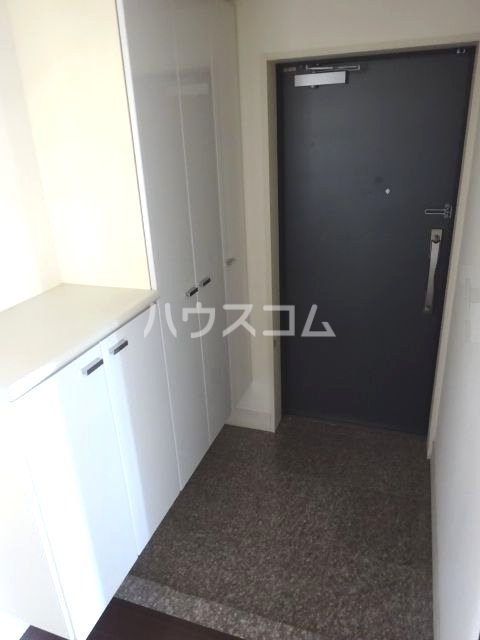 14/30 玄関