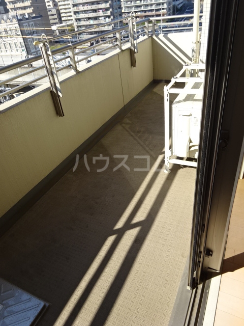 23/30 バルコニー