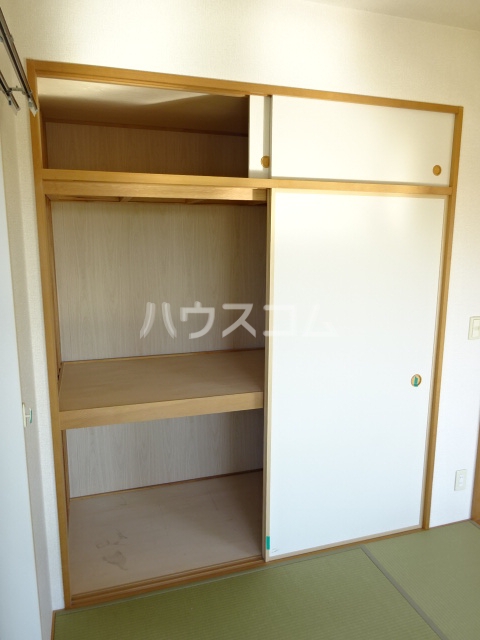 13/30 収納