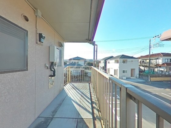 13/17 エントランス