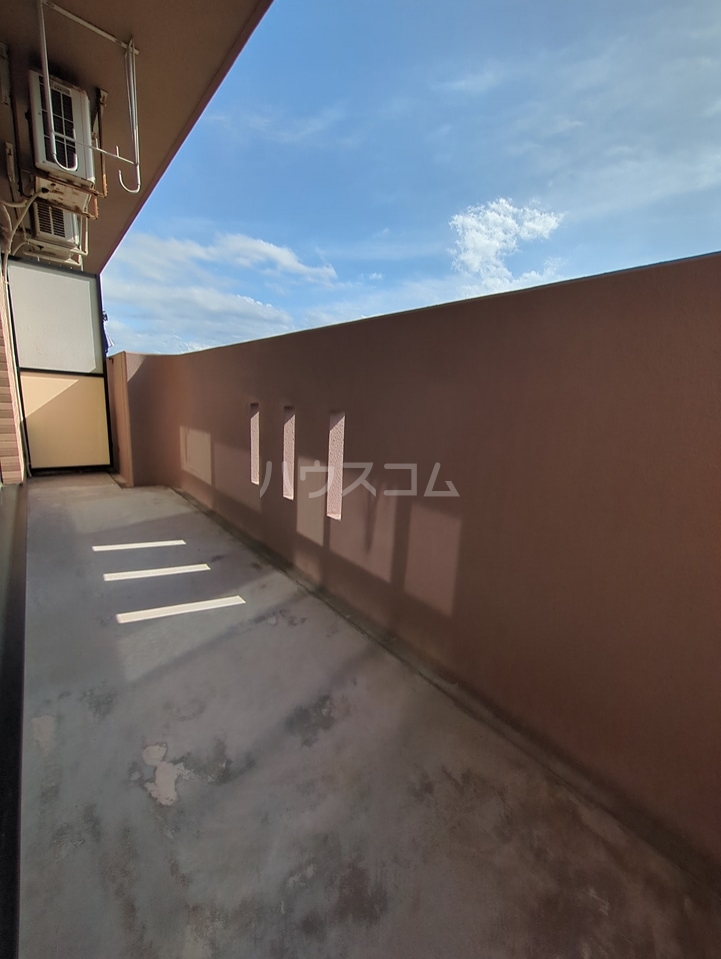 19/29 バルコニー