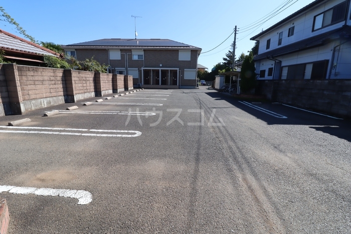 17/17 駐車場