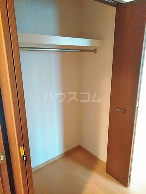 13/30 収納