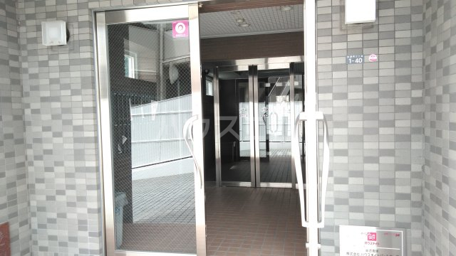 26/30 エントランス